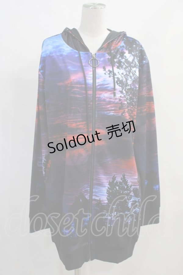 画像1: NieR Clothing / 総柄ZIPパーカー  黒×赤×青 H-24-02-08-033-PU-TO-KB-ZT180 (1)