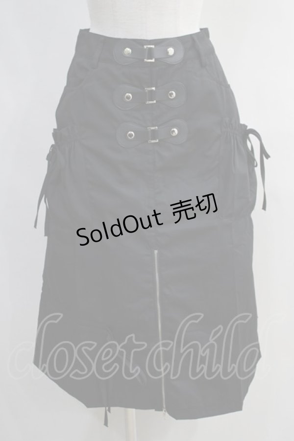 画像1: NieR Clothing / 3連バックルギャザースカート  黒 H-24-04-06-015-PU-SK-KB-ZH (1)