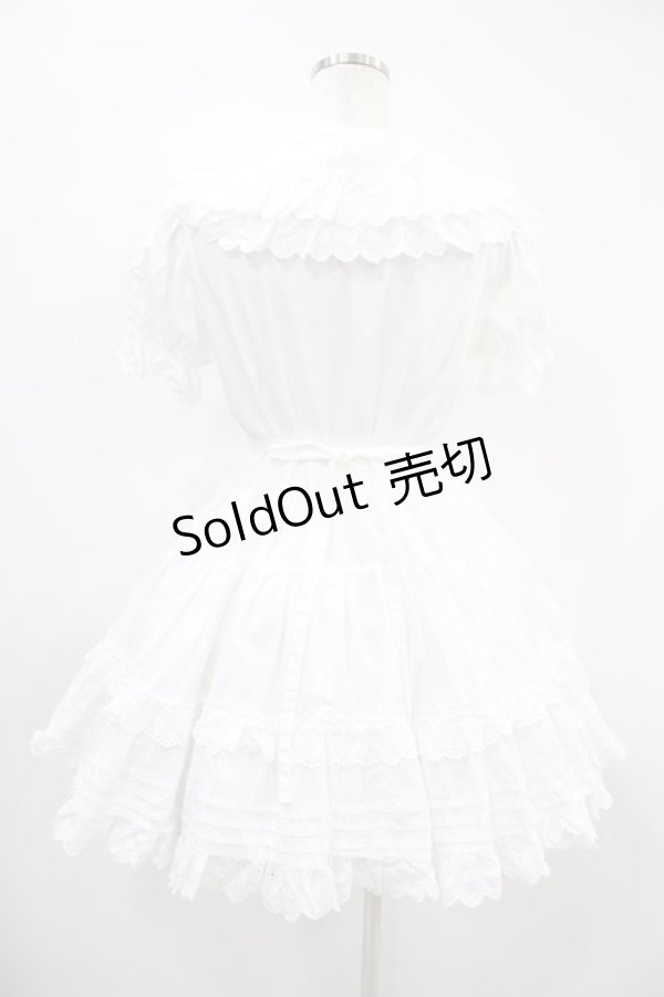 画像2: Cornet / ヨークフリルフラワーレースワンピース Free 白 H-24-08-12-012-LO-OP-NS-ZH (2)