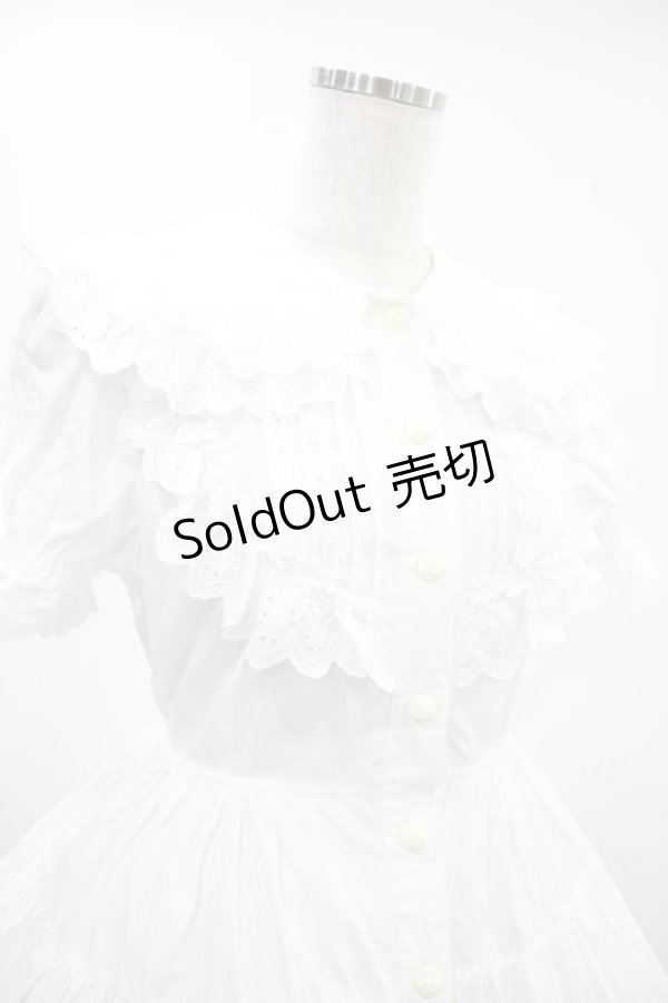 画像4: Cornet / ヨークフリルフラワーレースワンピース Free 白 H-24-08-12-012-LO-OP-NS-ZH (4)