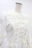 画像4: metamorphose / ラッパ袖ティアードワンピース(無地) Free 白 H-24-08-12-014-ME-OP-NS-ZH (4)