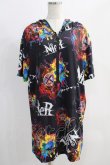 画像1: NieR Clothing / 総柄半袖プルパーカー  黒 H-25-05-11-1005-PU-TO-KB-ZH (1)