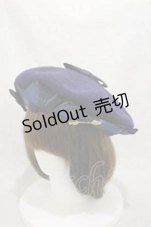 画像: metamorphose / チャーム付きロゴリボンベレー  ネイビー H-24-12-15-007-ME-AC-NS-ZH