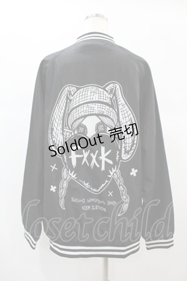 画像2: NieR Clothing / バックプリントブルゾン  黒×白 H-25-01-02-057-PU-JA-KB-ZH (2)