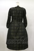 画像2: Jane Marple / Memory shadow check shirring dress  ブラック H-25-01-22-039-JM-OP-KB-ZT030 (2)