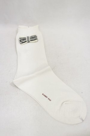 画像: KANEKO ISAO / リボンモチーフソックス  オフ H-25-01-25-019-EL-ZA-NS-ZH