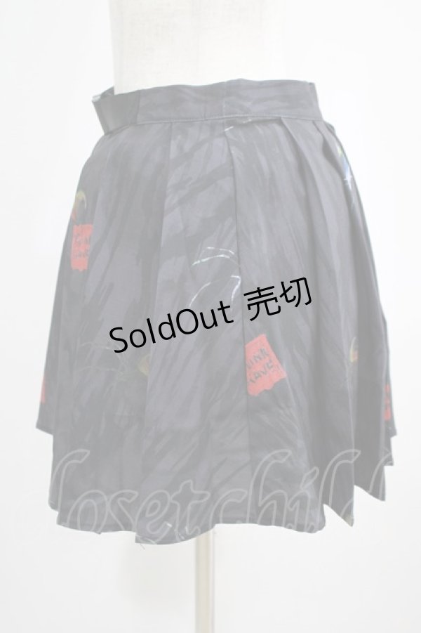 画像2: PUNK RAVE / Black printed pleated skirt L ブラック H-25-10-20-029-PU-SK-KB-ZH (2)