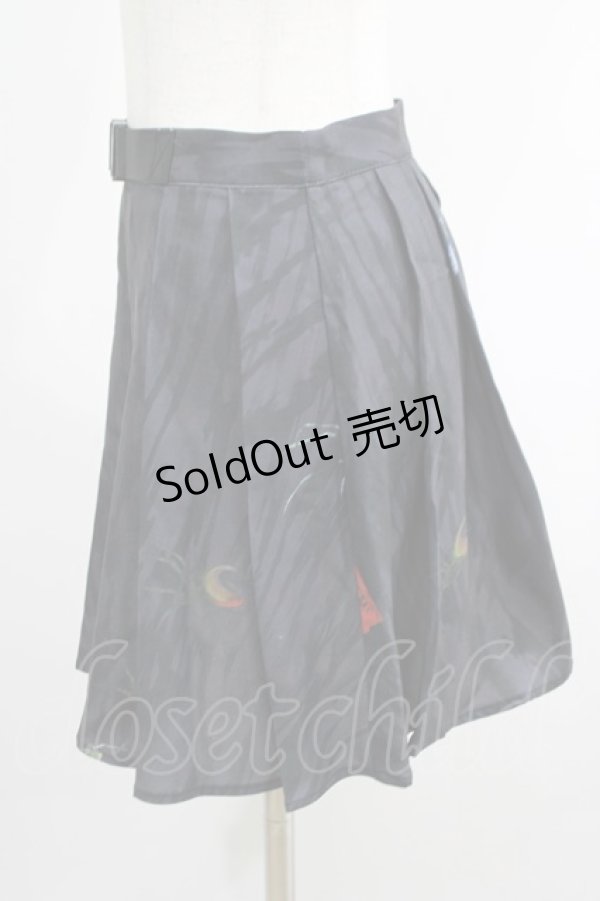 画像2: PUNK RAVE / Black printed pleated skirt S ブラック H-25-02-13-033-PU-SK-KB-ZS (2)