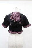 画像2: DARK IN LOVE / Gothic lolita pink plaid cat ear hoody cape S ブラック×ピンク H-25-02-21-1044-PU-TO-KB-ZI (2)