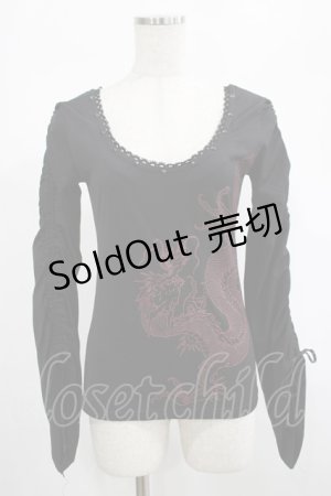 画像: Qutie Frash / バックレースアップギャザースリーブトップス  黒×赤 H-25-02-21-050-QU-TO-KB-ZH