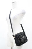 画像2: Maison de FLEUR / ビジューリボンフリルミニショルダー  ブラック H-25-03-01-1019-LO-BG-NS-ZH (2)