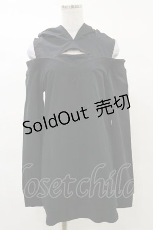 画像: NieR Clothing / オフショルプルパーカー  黒 H-25-03-12-040-PU-TO-KB-ZH