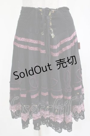 画像: Ozz oneste / 刺繍レーススカート　  黒 H-25-03-13-011-OO-SK-KB-ZH