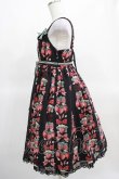 画像2: Angelic Pretty / Strawberry Dollジャンパースカート Free ブラック H-25-03-16-1005-AP-OP-NS-ZH (2)