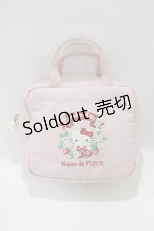 画像: Maison de FLEUR / Hello Kitty/スクエアポーチ  ピンク H-25-03-22-053-LO-ZA-NS-ZH