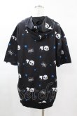 画像2: NieR Clothing / 総柄ZIP半袖パーカー F 黒 H-25-03-23-1053-PU-TO-KB-ZH (2)