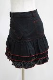 画像2: MA / カラーステッチフリルスカート  黒×赤 H-25-03-23-006-PU-SK-KB-ZH (2)
