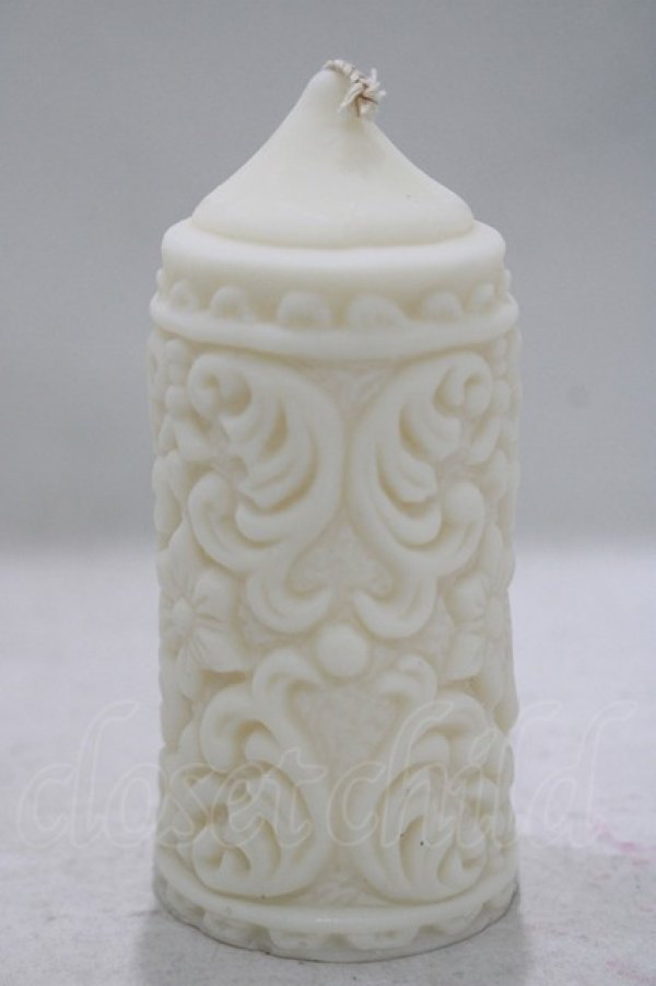 画像2: THE BLACKENED TEETH / Mildred Gothic Pillar Candle  WHT H-25-03-30-1042-PU-ZA-KB-ZH (2)