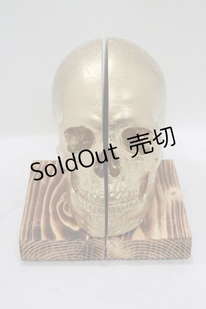 画像: THE BLACKENED TEETH / Skull Bookends   H-25-04-01-049-PU-ZA-KB-ZH