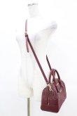 画像2: Maison de FLEUR / モノグラムポケットボストンショルダーバッグ  ワイン H-25-04-01-1014-LO-BG-NS-ZH (2)