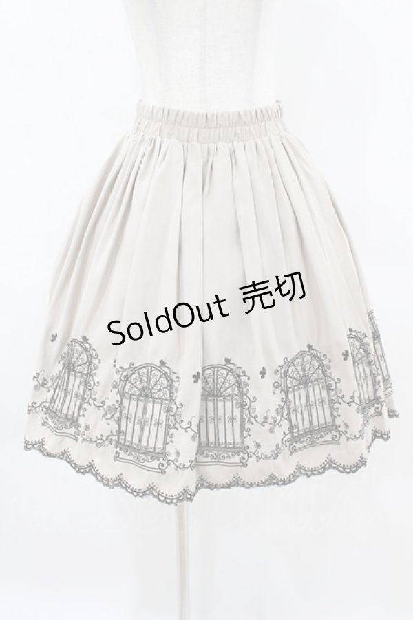 画像1: axes femme / 窓柄刺繍入りミドルスカート M ベージュ H-25-04-01-1037-AX-SK-NS-ZH (1)