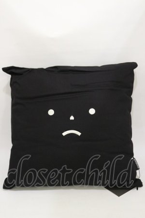 画像: MORPH8NE / SLEEPY PILLOWクッション  ブラック H-25-04-03-003-PU-ZA-KB-ZH