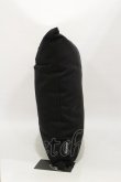 画像2: MORPH8NE / SLEEPY PILLOWクッション  ブラック H-25-04-03-003-PU-ZA-KB-ZH (2)