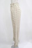 画像2: Candy Stripper / FLORAL GIRLY FRILL HEM FLARE PANTS  アイボリー H-25-04-12-043-PU-PA-KB-ZH (2)
