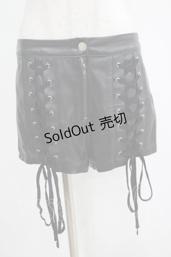 画像1: KILL STAR / レースアップフェイクレザーショートパンツ L 黒 H-25-04-12-053-SL-PA-KB-ZH (1)