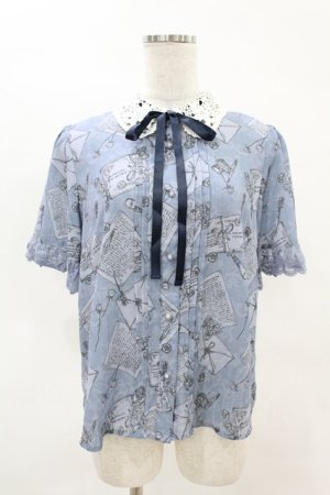 画像: axes femme POETIQUE / プリュムプリントレース襟ブラウス M ブルーグレー H-25-04-14-050-AX-TO-NS-ZH