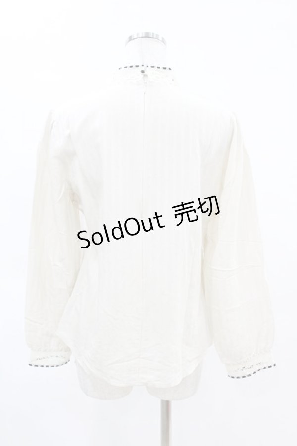 画像2: an another angelus / 配色リボンレーススタンドカラーブラウス Free IVORY×BK H-25-04-14-039-CA-BL-NS-ZH (2)