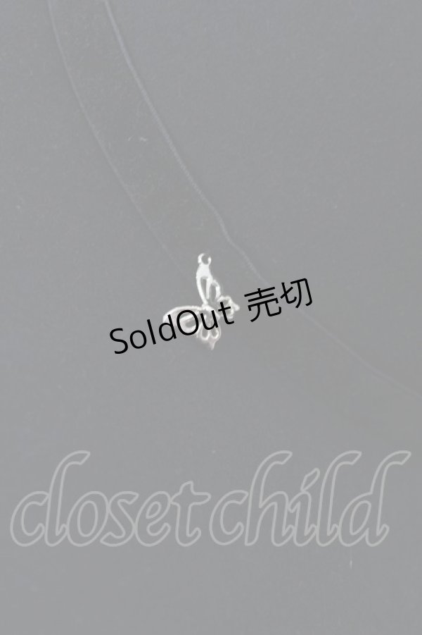 画像2: axes femme / 蝶チャーム付キャペリンハット  ブラック H-25-04-19-1001-AX-AC-NS-ZH (2)