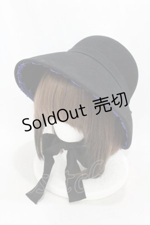 画像: Moi-meme-Moitie / クロスロゴチャームカトリーヌハット  ブラック×ブルー H-25-04-20-1001-MO-AC-KB-ZH