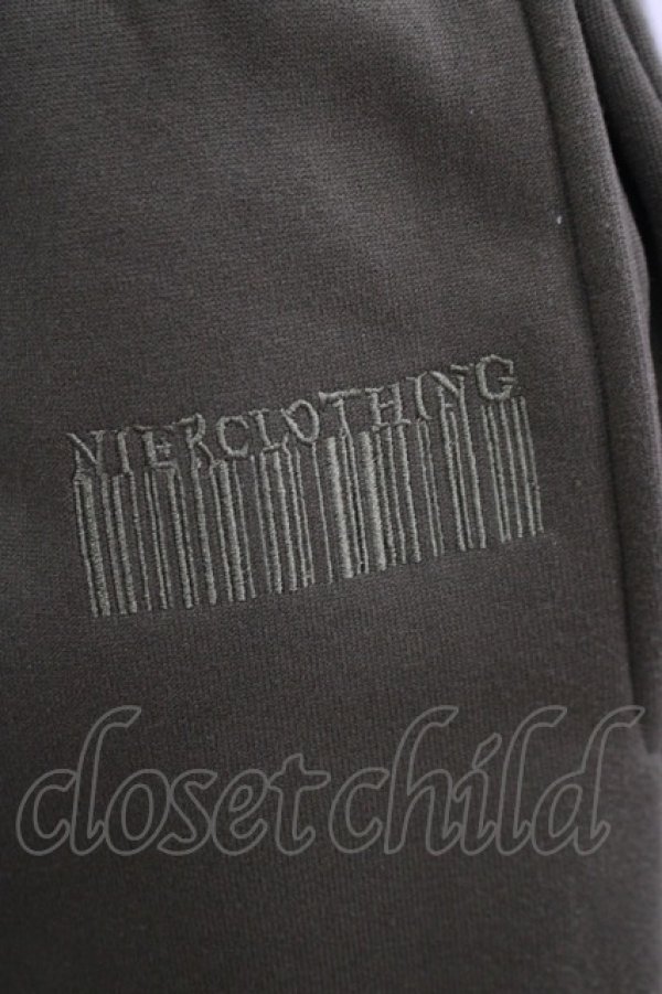画像3: NieR Clothing / 内側防寒仕様SUPER LONG×LOOSE SWEAT PANTS  カーキ H-25-04-21-1029-PU-PA-KB-ZT093 (3)