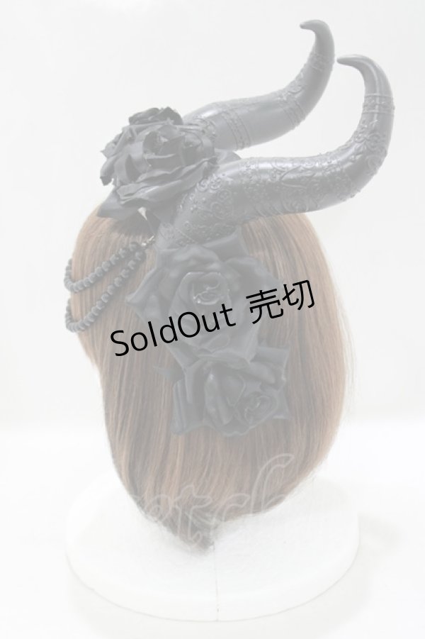 画像2: Restyle / Evil Queen Horns Headband one size 黒 H-25-04-21-1072-GO-AC-KB-ZH (2)