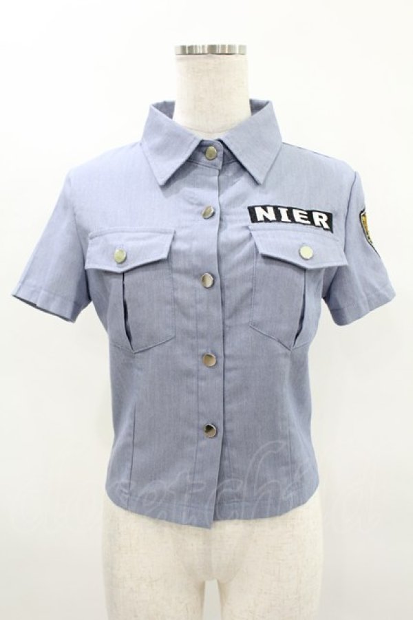 画像1: NieR Clothing / ワッペン半袖シャツ  ブルーグレー H-25-04-22-015-PU-BL-KB-ZH (1)