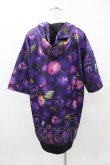 画像2: NieR Clothing / 総柄ZIP半袖パーカー  紫 H-25-04-22-033-PU-TO-KB-ZH (2)