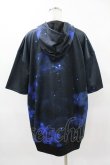 画像2: NieR Clothing / 総柄ZIP半袖パーカー  黒×青 H-25-04-22-036-PU-TO-KB-ZH (2)