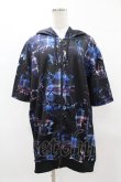 画像1: NieR Clothing / 総柄ZIP半袖パーカー  黒 H-25-04-22-037-PU-TO-KB-ZH (1)