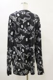 画像2: NieR Clothing / 総柄長袖トップス  黒 H-25-04-25-026-PU-TO-KB-ZH (2)
