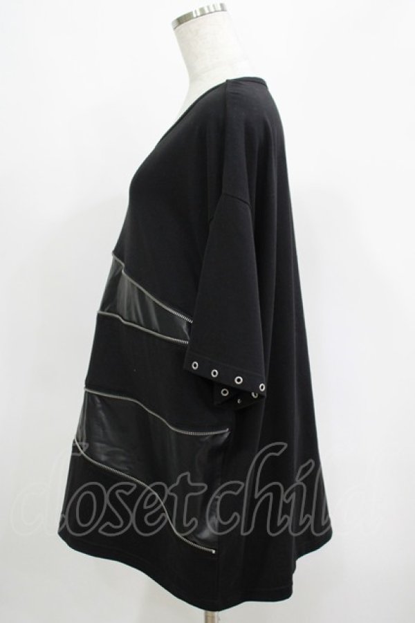 画像2: CIVARIZE / PUレザー切り替えZIPデザインTシャツ  黒 H-25-04-27-047-GO-TS-KB-ZH (2)