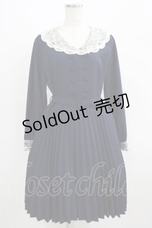 画像: an another angelus / レース襟プリーツワンピース Free ネイビー H-25-05-01-053-CA-OP-NS-ZH