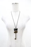 画像2: Q-pot. / Alice’s Key Necklace   H-25-05-07-1006-QP-AC-KB-ZH (2)