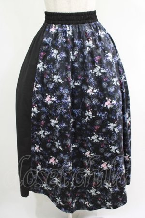 画像: NieR Clothing / サイド切替アシメスカート  黒×和柄九尾 H-25-05-08-1005-PU-SK-KB-ZH