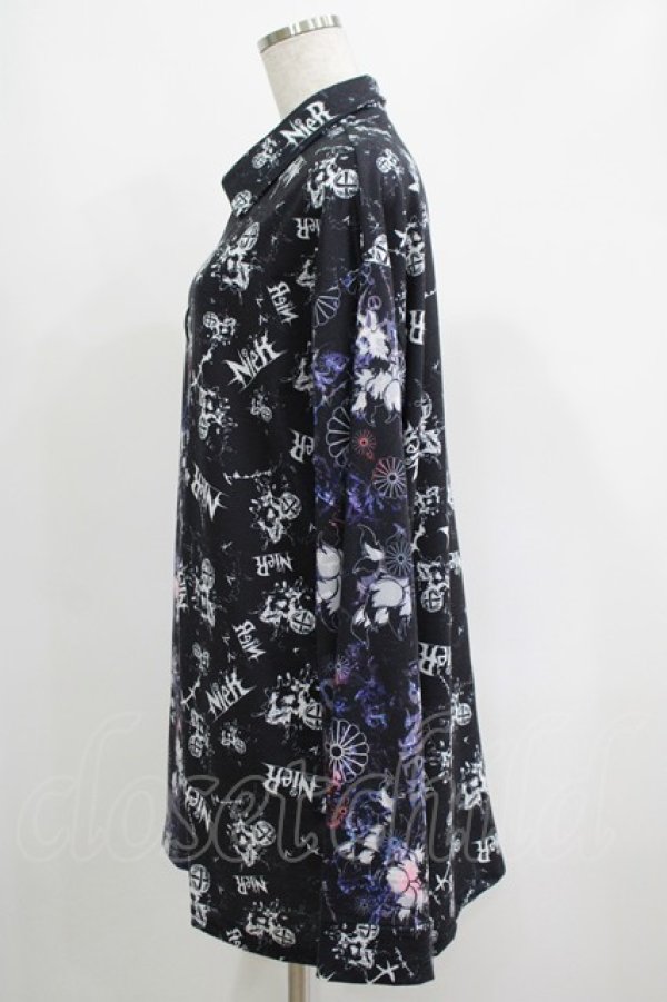 画像2: NieR Clothing / プリント切替ZIPブラウス  黒ロゴ×和柄九尾 H-25-05-08-1020-PU-BL-KB-ZH (2)