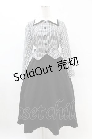 画像: an another angelus / レイヤード風ギンガムフィット&フレアーワンピース F BLACK×WH H-25-05-08-031-CA-OP-NS-ZH