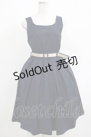 画像: Fi.n.t / ロゴテープベルト使いジャンスカ Free NAVY H-25-05-12-013-CA-OP-NS-ZH