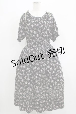 画像: F&A / 小花柄オフショルワンピース Free ブラック H-25-05-13-012-LO-OP-NS-ZH