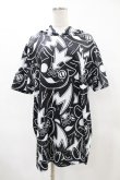 画像1: NieR Clothing / 総柄半袖プルパーカー  黒×白 H-25-05-19-1045-PU-TO-KB-ZH (1)