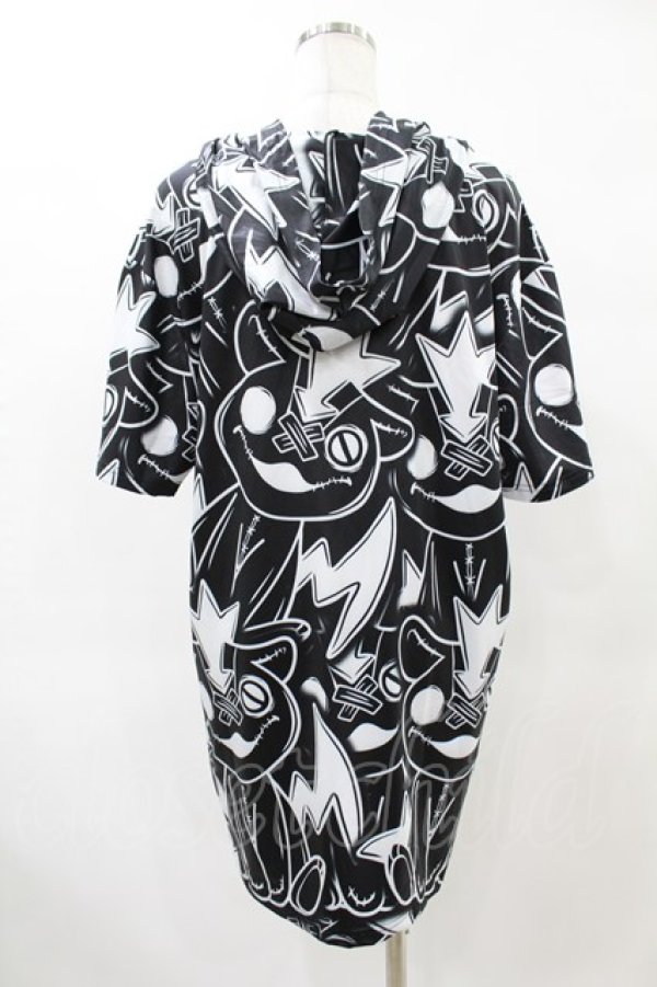 画像2: NieR Clothing / 総柄半袖プルパーカー  黒×白 H-25-05-19-1045-PU-TO-KB-ZH (2)